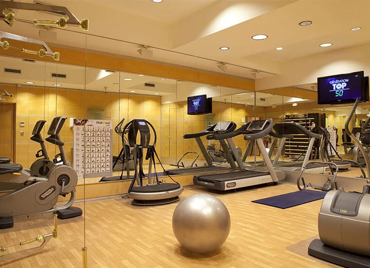 サービス 7 Hotel La Perle Saint Germain Fitness room jpg
