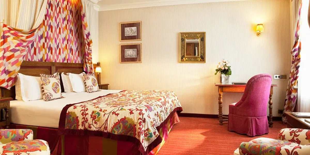 Deluxe room 3 Au Manoir Saint Germain des Pres Hotel Paris jpg
