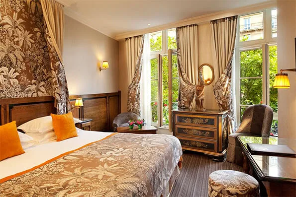 Rooms 2 Hotel Au manoir saint germain des pres deluxe room presentation jpg